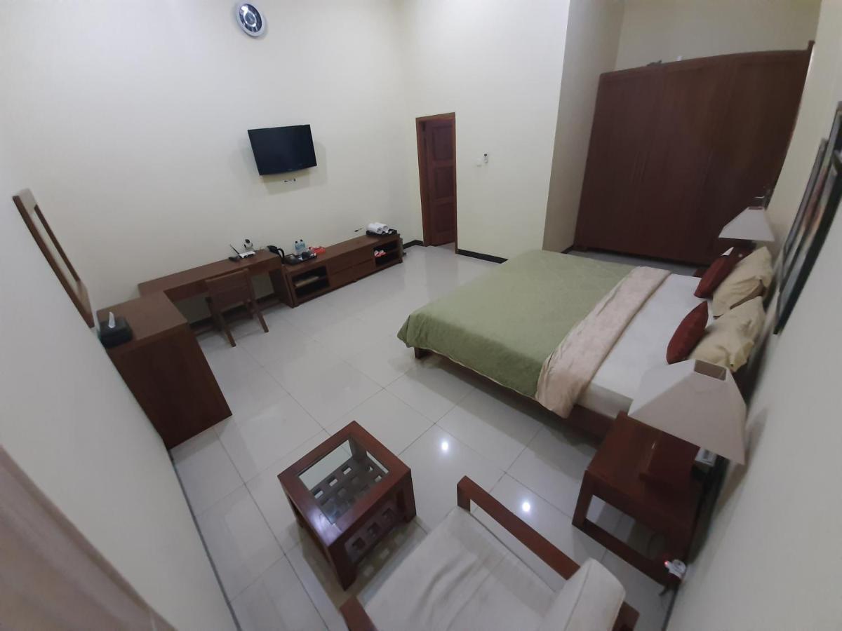 Alloro Guesthouse Pacitan Zewnętrze zdjęcie