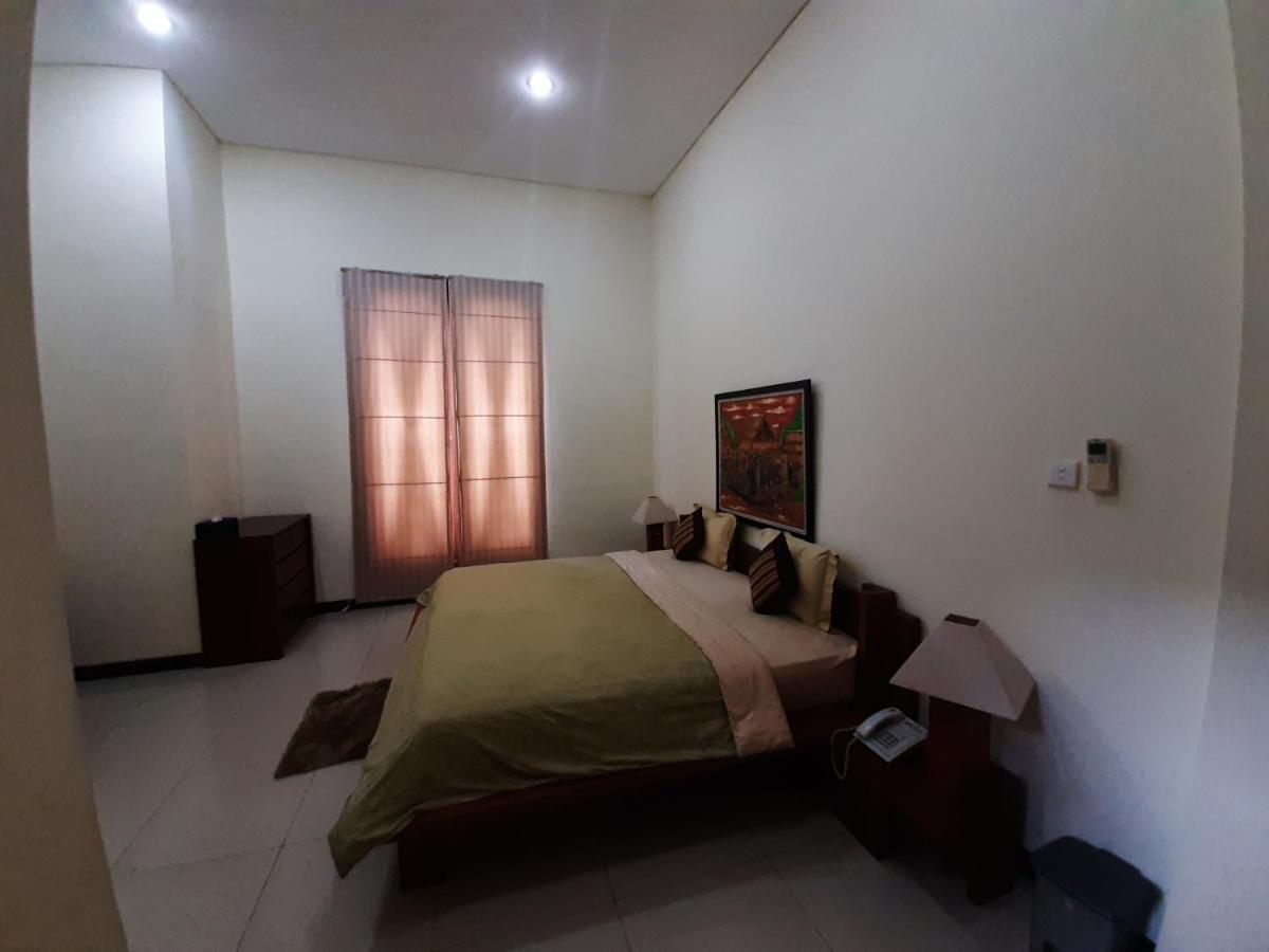 Alloro Guesthouse Pacitan Zewnętrze zdjęcie