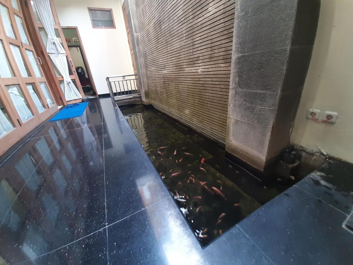 Alloro Guesthouse Pacitan Zewnętrze zdjęcie