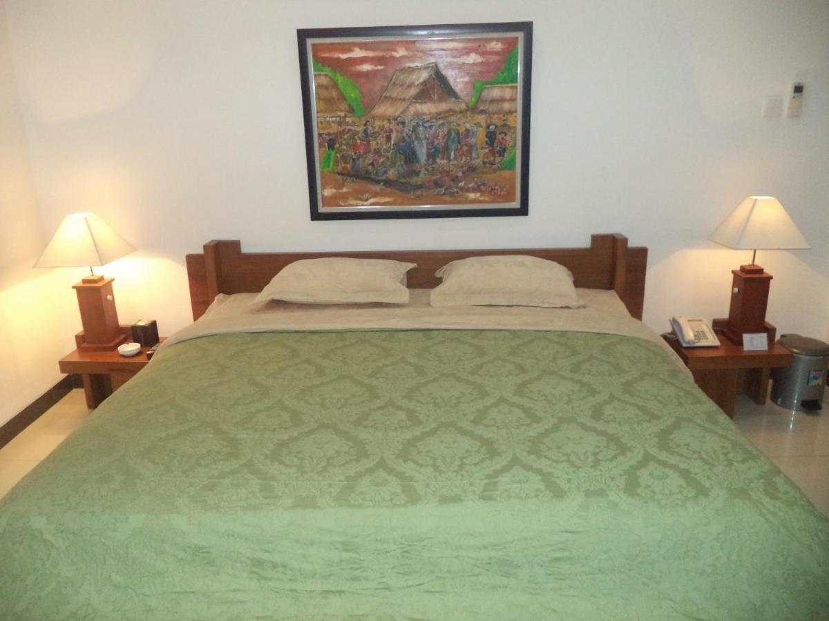 Alloro Guesthouse Pacitan Zewnętrze zdjęcie