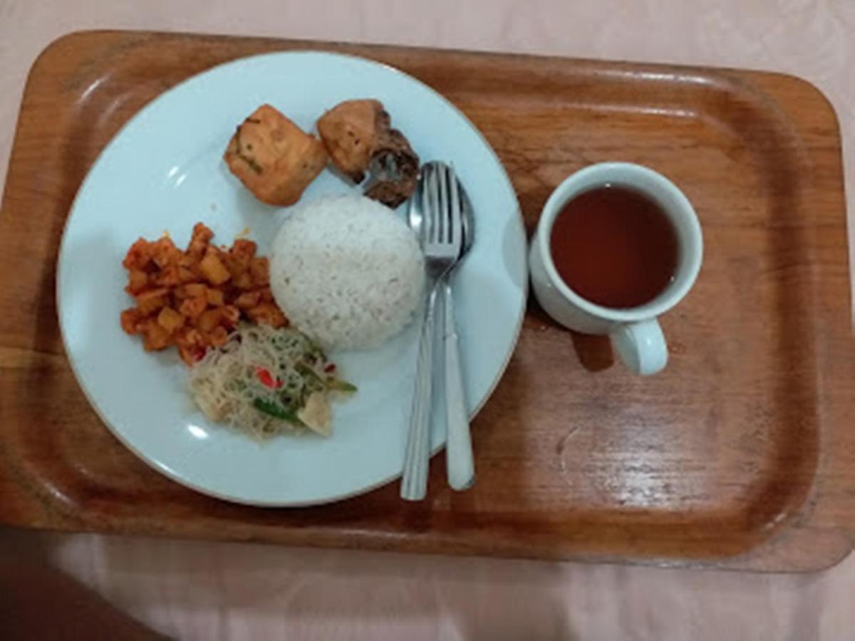 Alloro Guesthouse Pacitan Zewnętrze zdjęcie