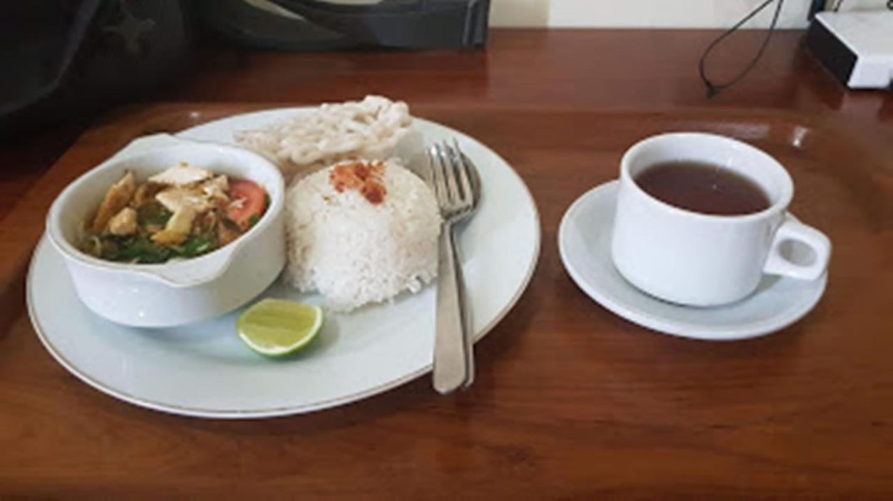 Alloro Guesthouse Pacitan Zewnętrze zdjęcie